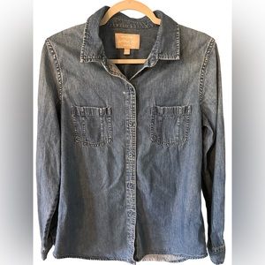 Banana Republic Denim button down blouse